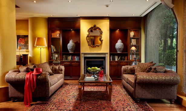 L’EPOQUE LOUNGE & CIGAR BAR
