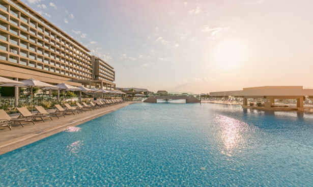 AMADA COLOSSOS RESORT