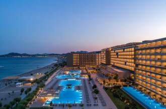 AMADA COLOSSOS RESORT