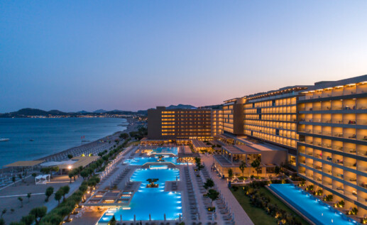 AMADA COLOSSOS RESORT